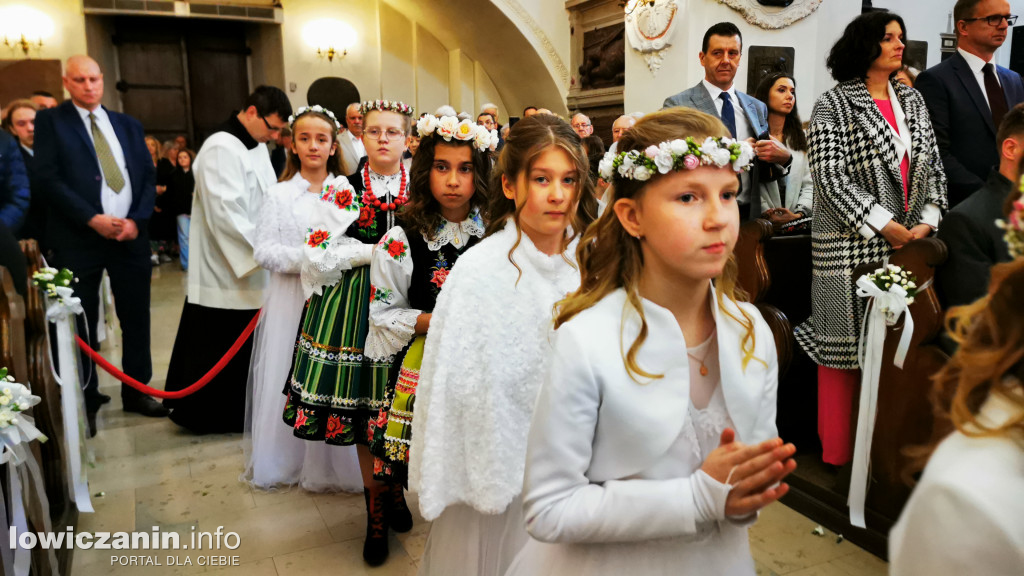 Druga tura tegorocznej (2025) Pierwszej Komunii Świętej w parafii katedralnej w Łowiczu
