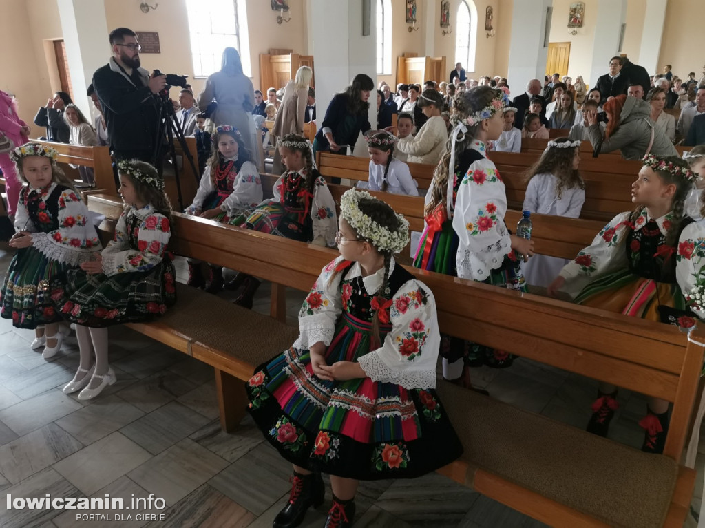 Pierwsza Komunia święta w kościele Chrystusa Dobrego Pasterza w Łowiczu
