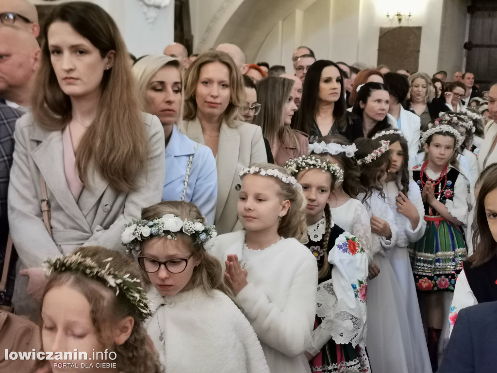 Druga tura tegorocznej (2025) Pierwszej Komunii Świętej w parafii katedralnej w Łowiczu
