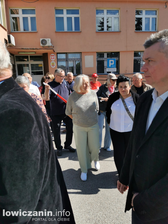Wyjazd z Łowicza zwolenników Karola Nawrockiego