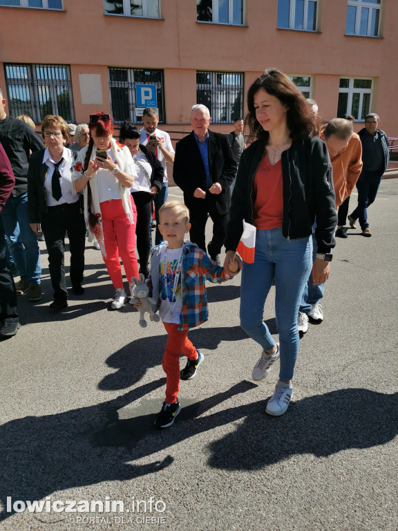 Wyjazd z Łowicza zwolenników Karola Nawrockiego