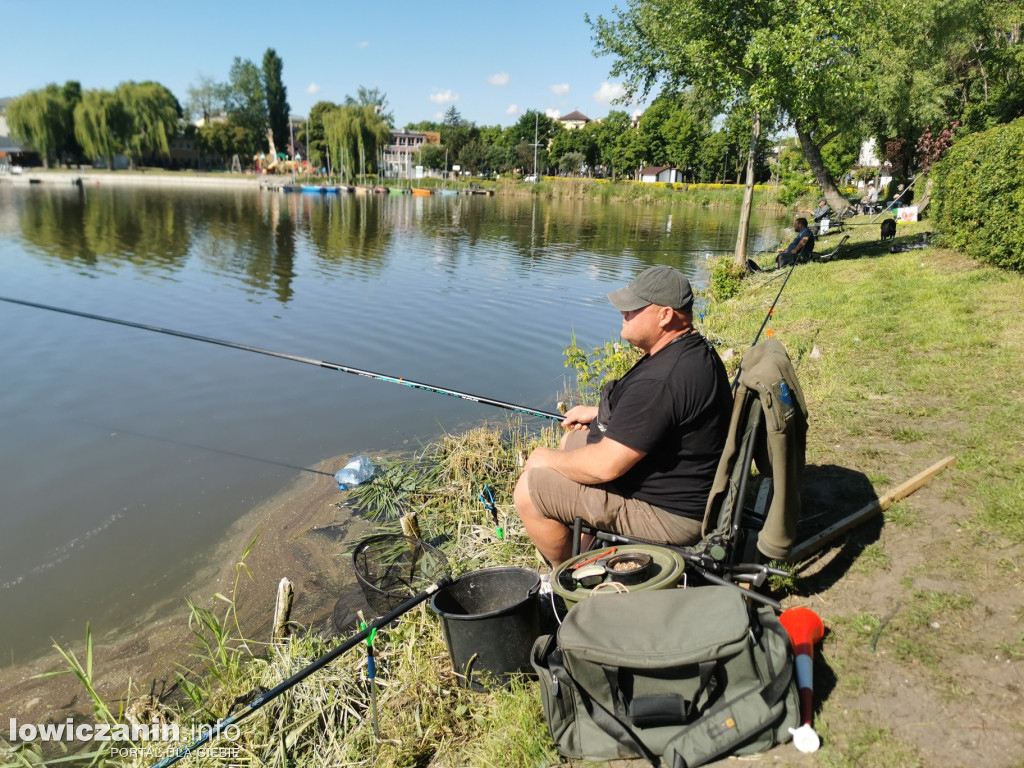 Dzień drugi zawodów wędkarskich nad zalewem Mrożyczka