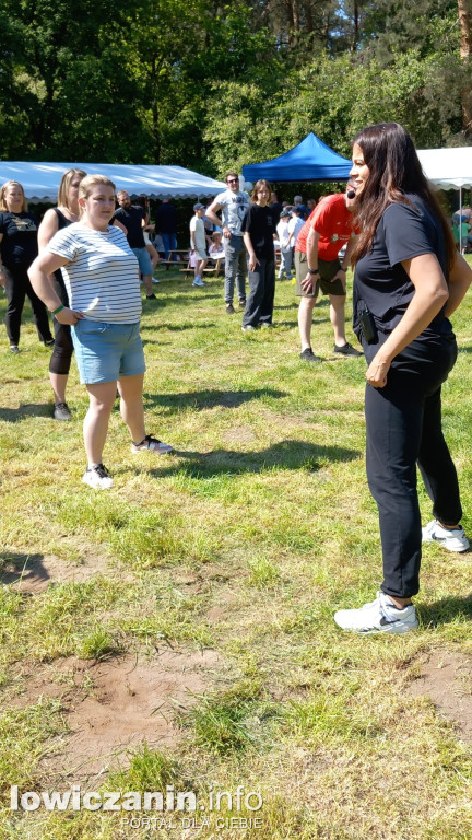 Dzien Mamy i Dzien Dziecka na polanie Lasu Miejskiego