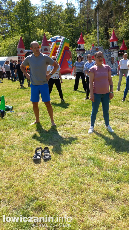 Dzien Mamy i Dzien Dziecka na polanie Lasu Miejskiego