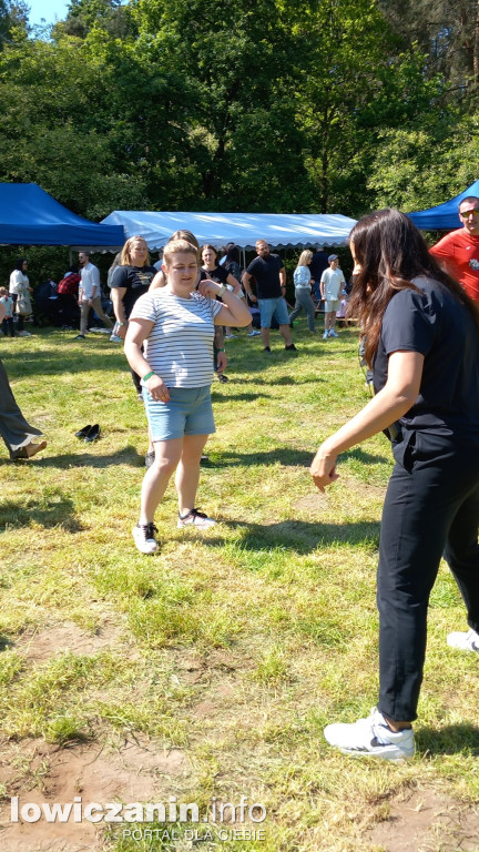 Dzien Mamy i Dzien Dziecka na polanie Lasu Miejskiego
