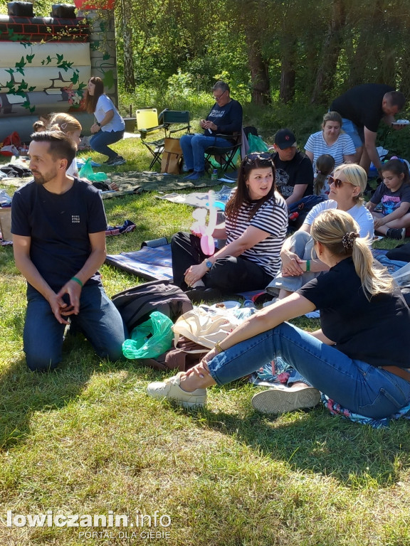 Dzien Mamy i Dzien Dziecka na polanie Lasu Miejskiego
