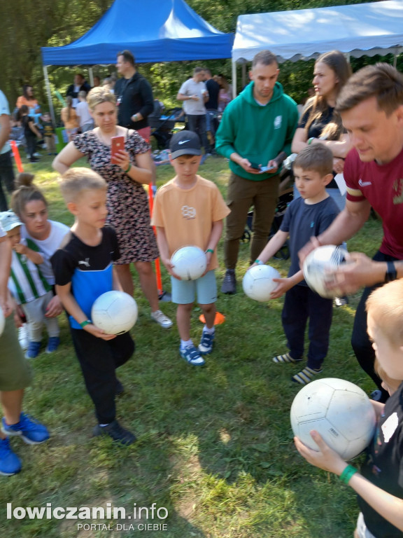 Dzien Mamy i Dzien Dziecka na polanie Lasu Miejskiego