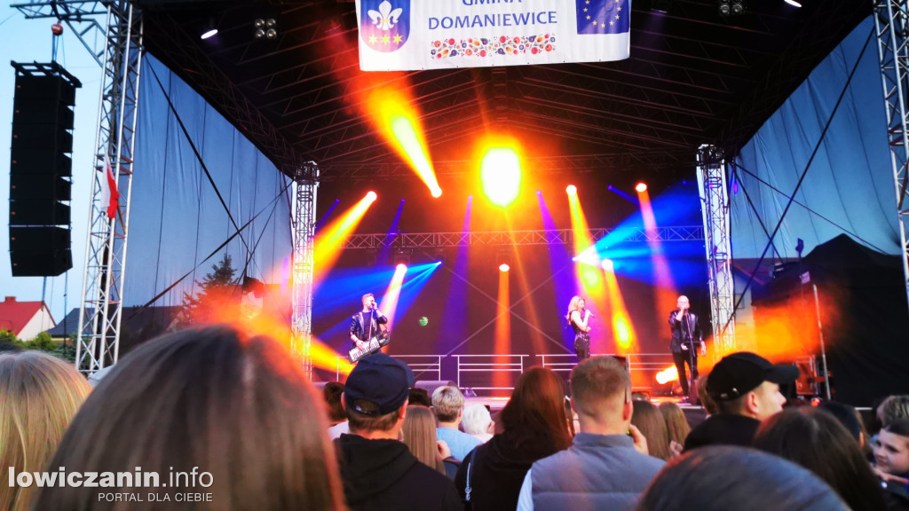 Piękni i Młodzi w Domaniewicach