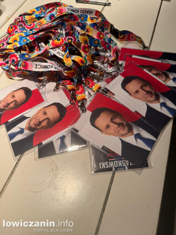 Łowiczanie na marszu Rafala Trzaskowskiego