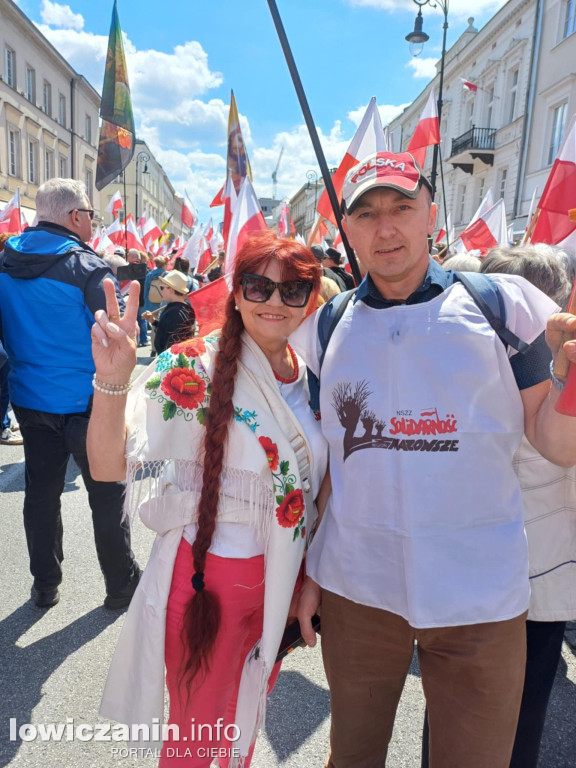 Łowiczanie na marszu Karola Nawrockiego