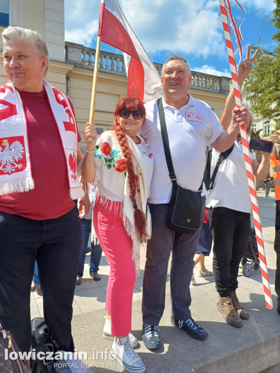 Łowiczanie na marszu Karola Nawrockiego