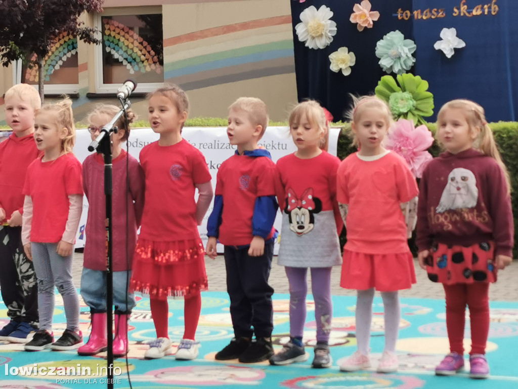 Dzień Mamy w Przedszkolu pod Tęczą
