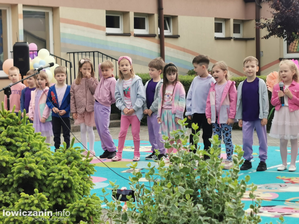 Dzień Mamy w Przedszkolu pod Tęczą