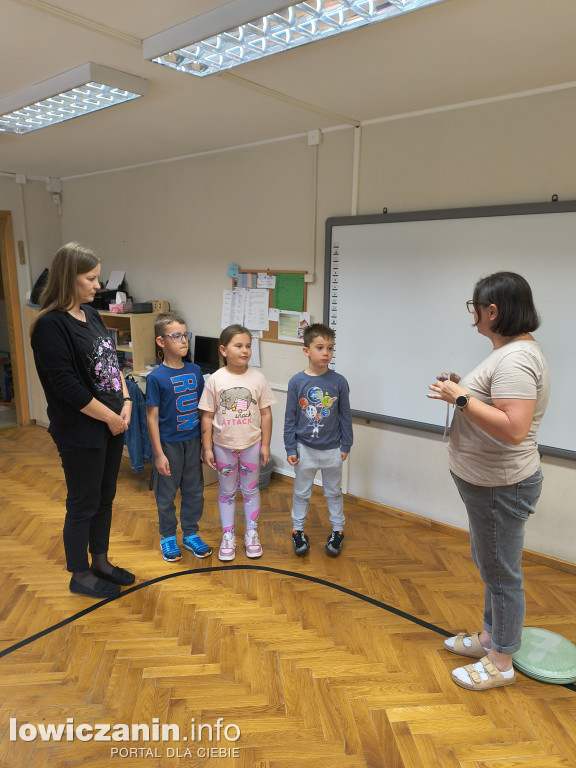Przedszkolaki z Łowicza podziękowały Strażnikom Lasu