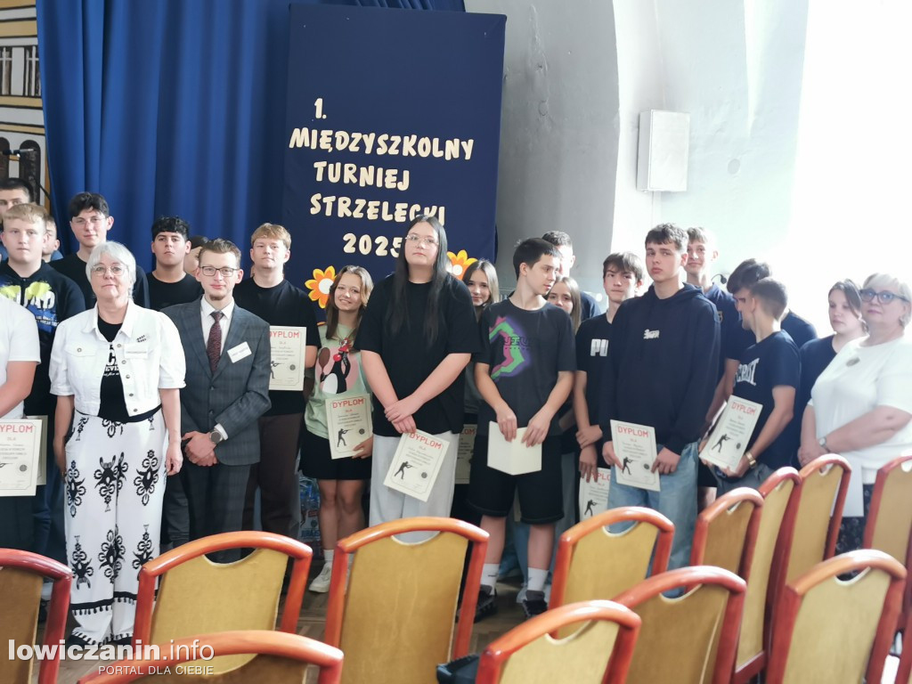 Miedzyszkolny Turniej Strzelecki w ZST w Łowiczu