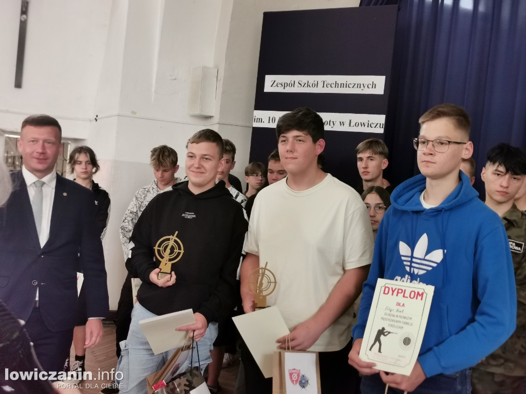 Miedzyszkolny Turniej Strzelecki w ZST w Łowiczu