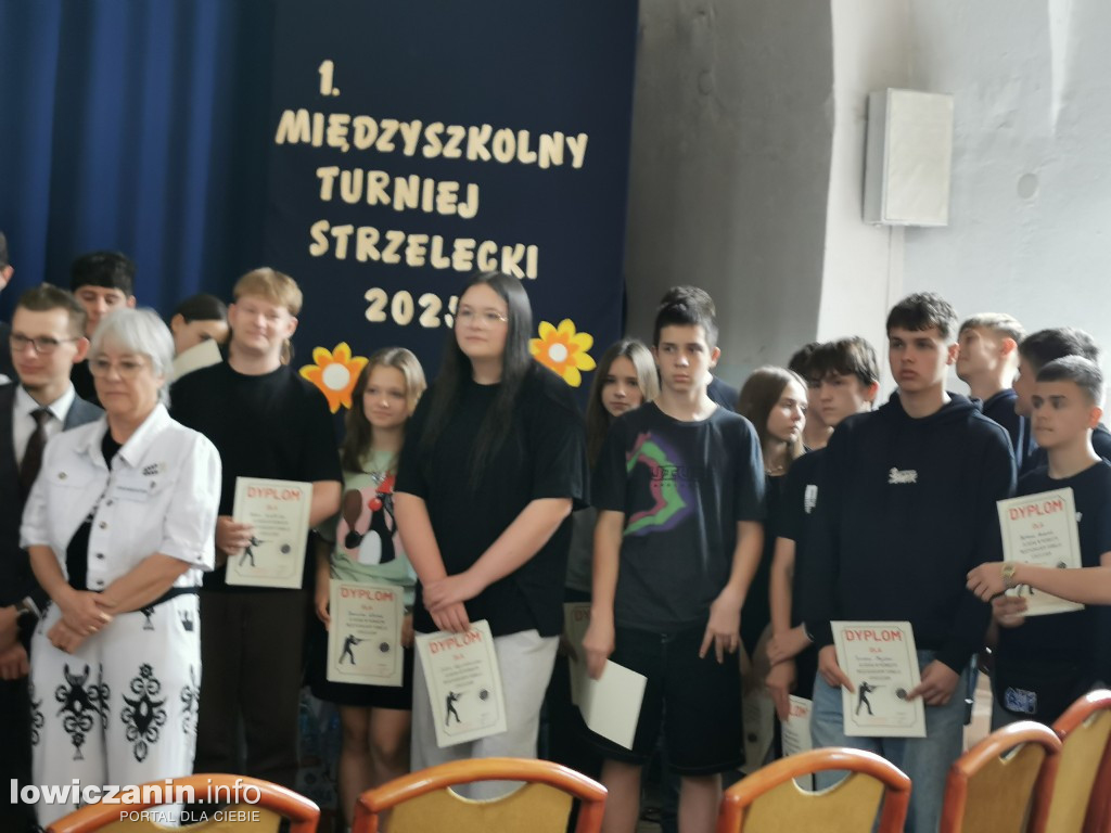 Miedzyszkolny Turniej Strzelecki w ZST w Łowiczu