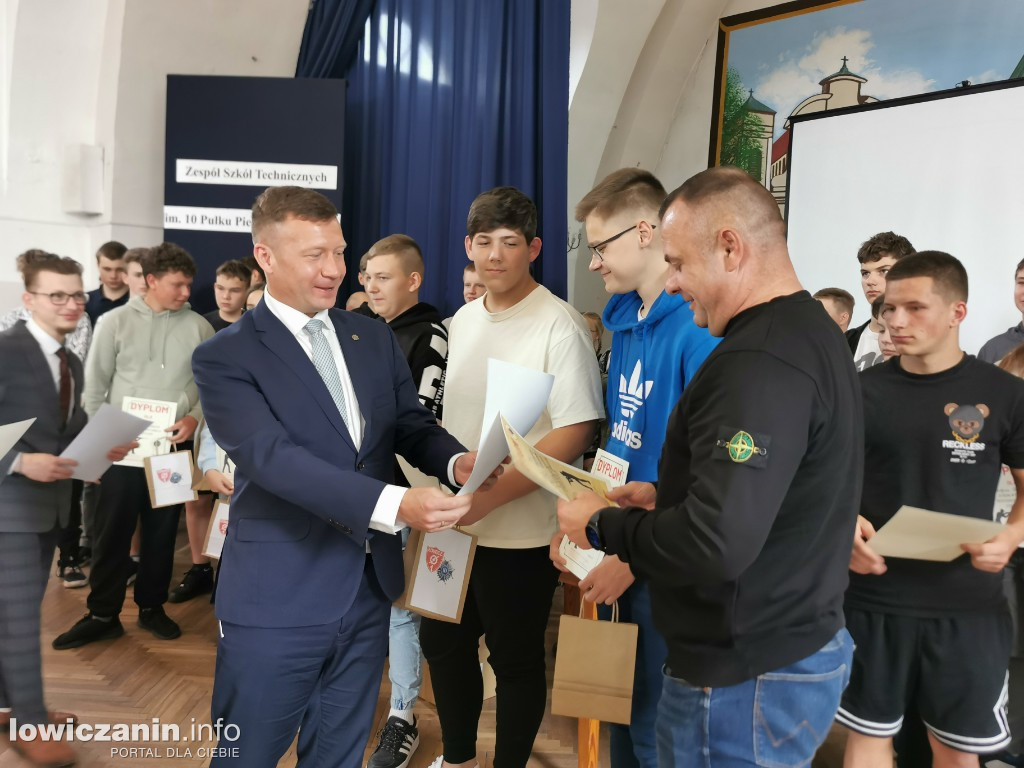 Miedzyszkolny Turniej Strzelecki w ZST w Łowiczu