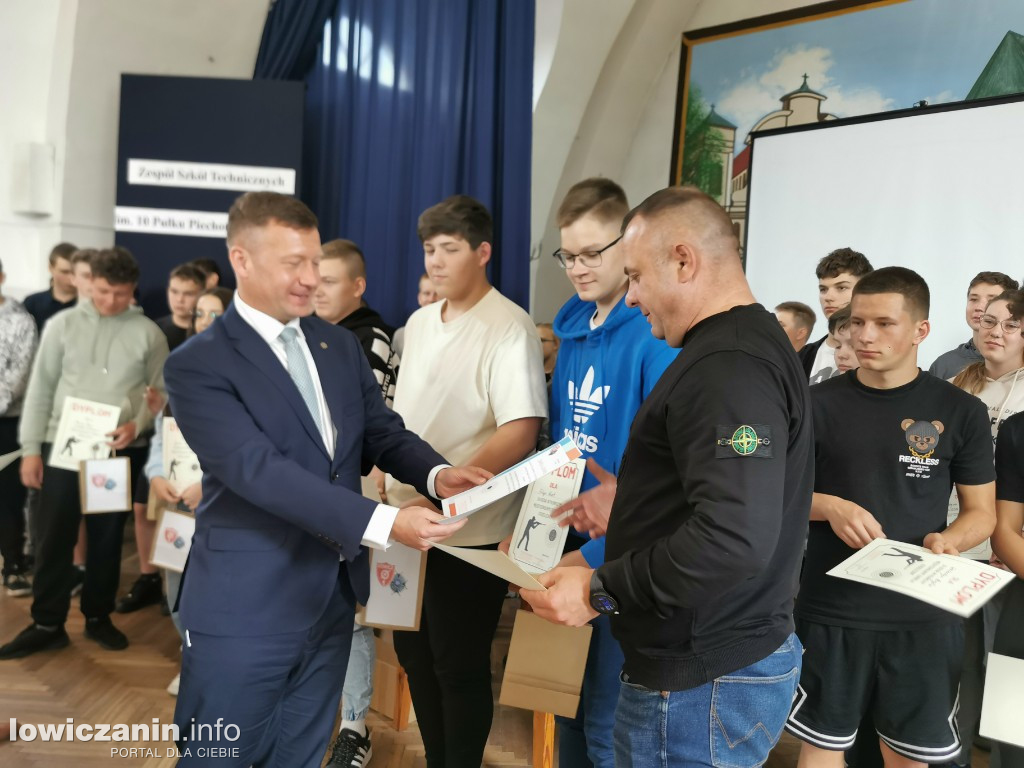 Miedzyszkolny Turniej Strzelecki w ZST w Łowiczu