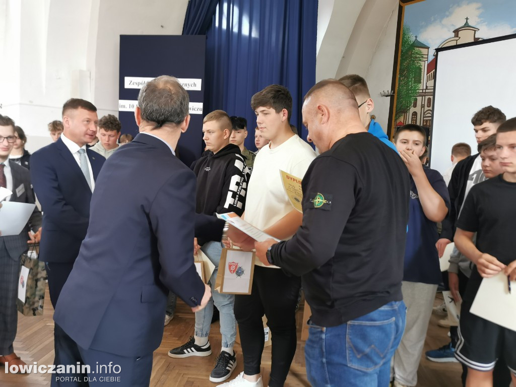 Miedzyszkolny Turniej Strzelecki w ZST w Łowiczu
