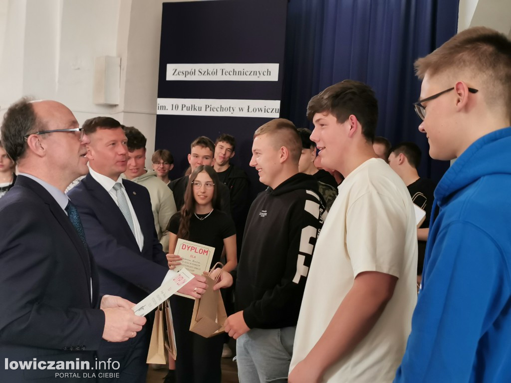 Miedzyszkolny Turniej Strzelecki w ZST w Łowiczu