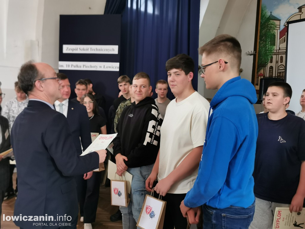 Miedzyszkolny Turniej Strzelecki w ZST w Łowiczu
