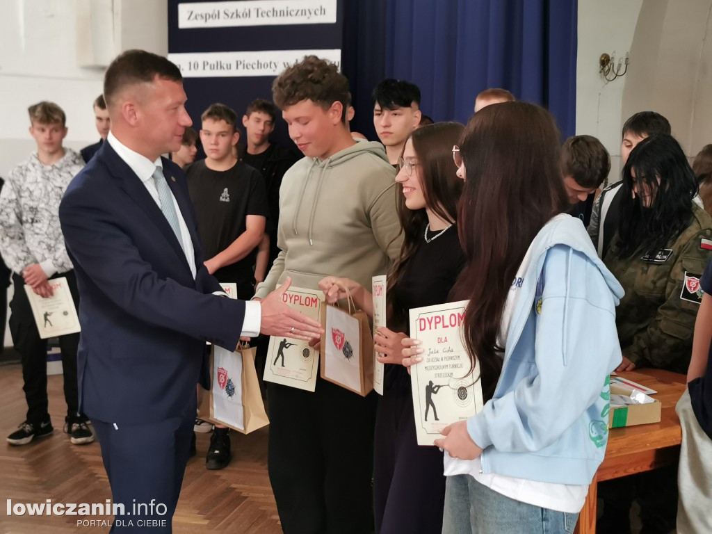 Miedzyszkolny Turniej Strzelecki w ZST w Łowiczu