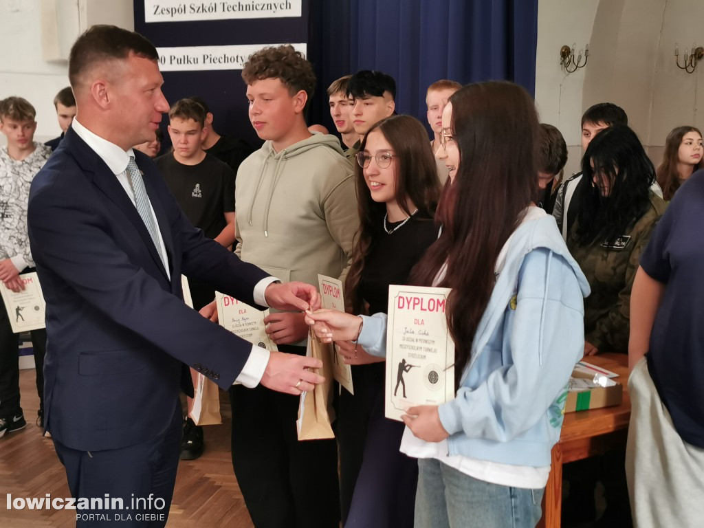 Miedzyszkolny Turniej Strzelecki w ZST w Łowiczu