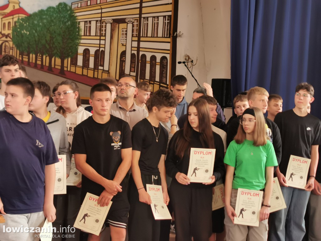 Miedzyszkolny Turniej Strzelecki w ZST w Łowiczu
