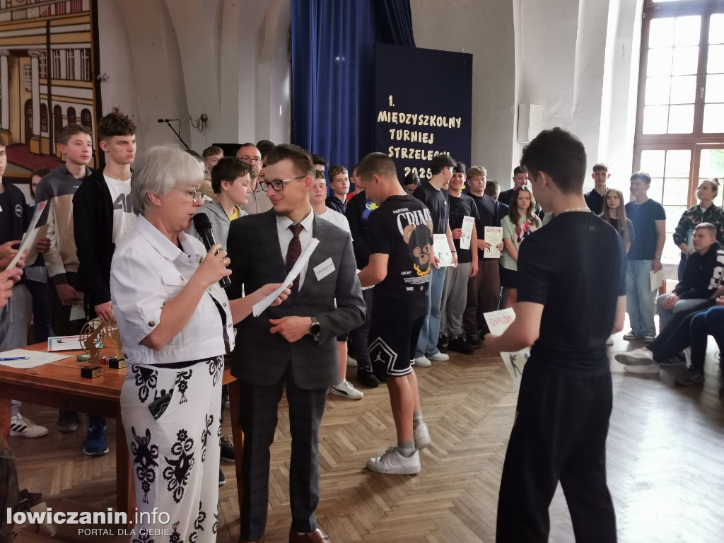 Miedzyszkolny Turniej Strzelecki w ZST w Łowiczu