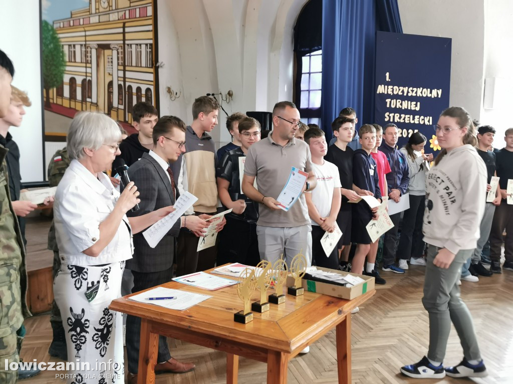 Miedzyszkolny Turniej Strzelecki w ZST w Łowiczu