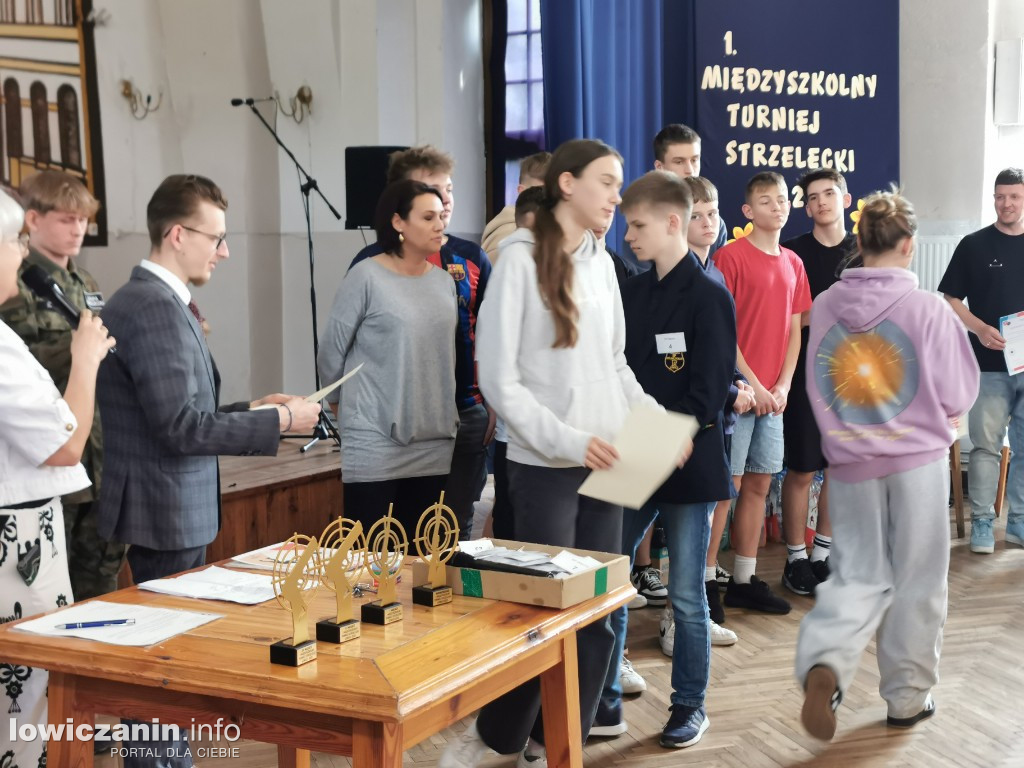 Miedzyszkolny Turniej Strzelecki w ZST w Łowiczu