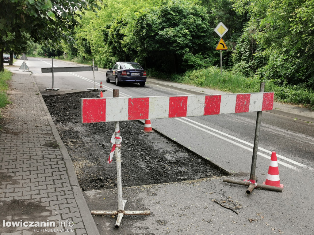 Łowicz. ZUM naprawia ul. Kaliską