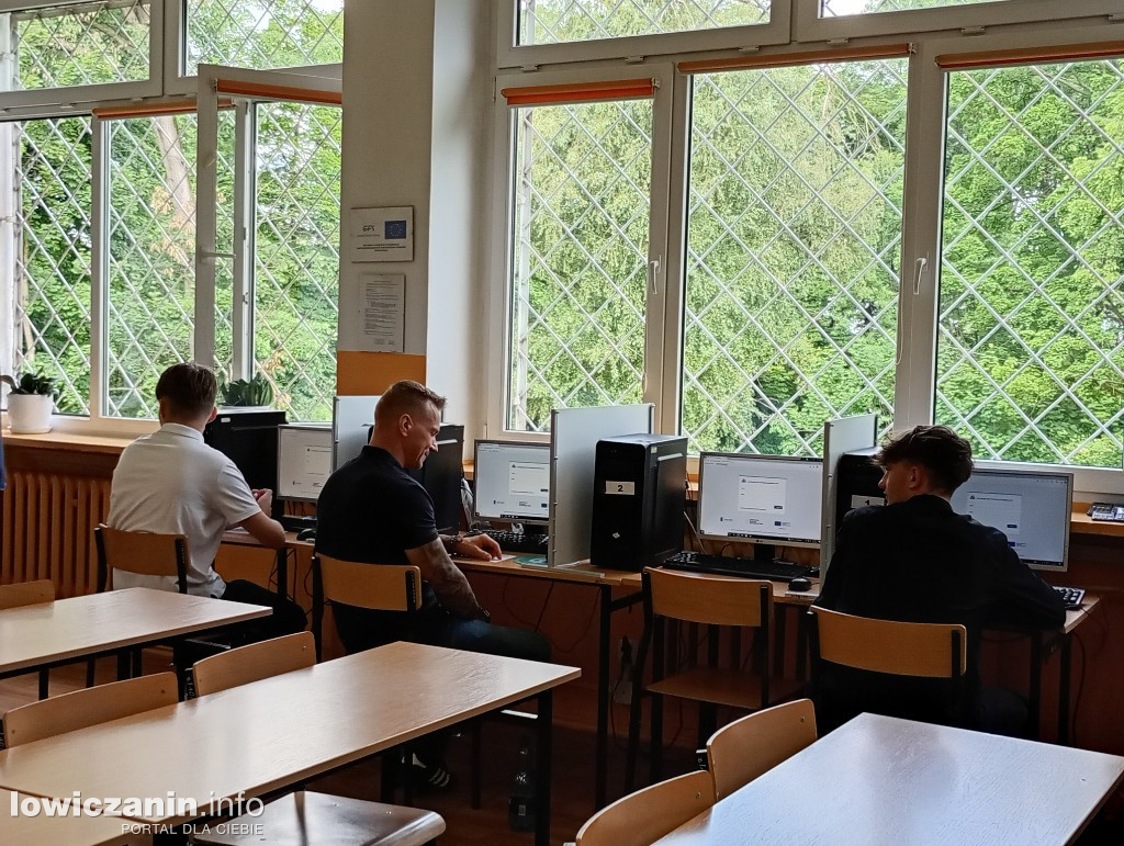 Egzaminy zawodowe w ZS nr 1 w Bratoszewicach