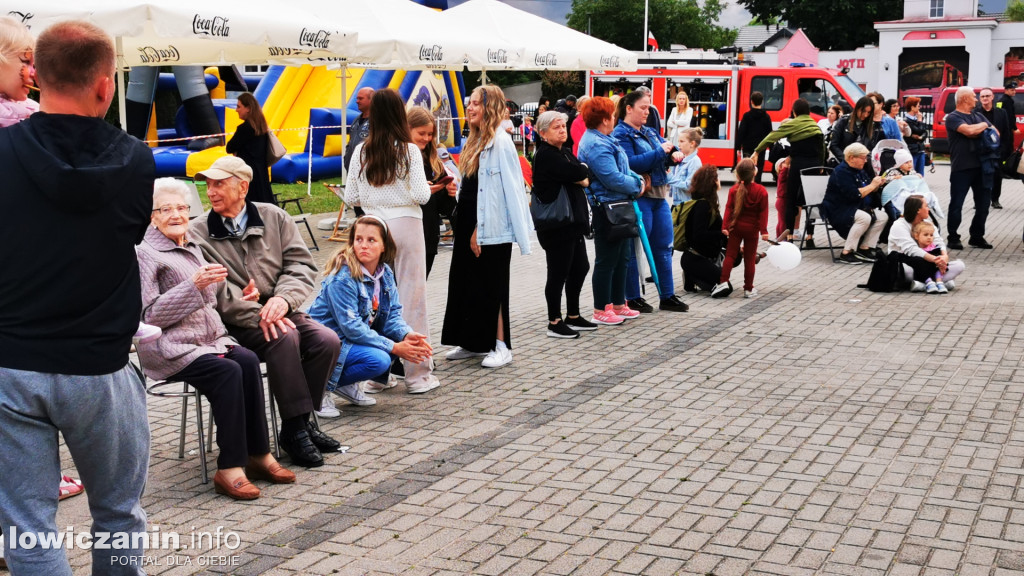 Gminny Dzień Dziecka i Matki w Łyszkowicach.