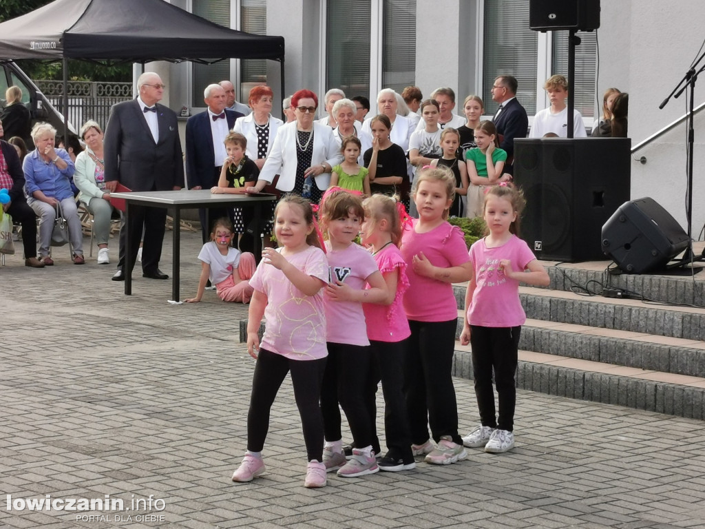 Gminny Dzień Dziecka i Matki w Łyszkowicach.
