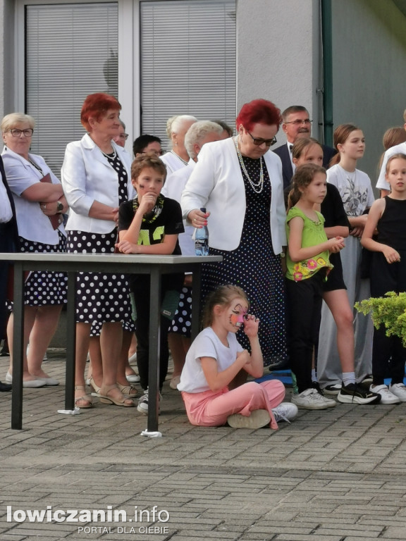 Gminny Dzień Dziecka i Matki w Łyszkowicach.