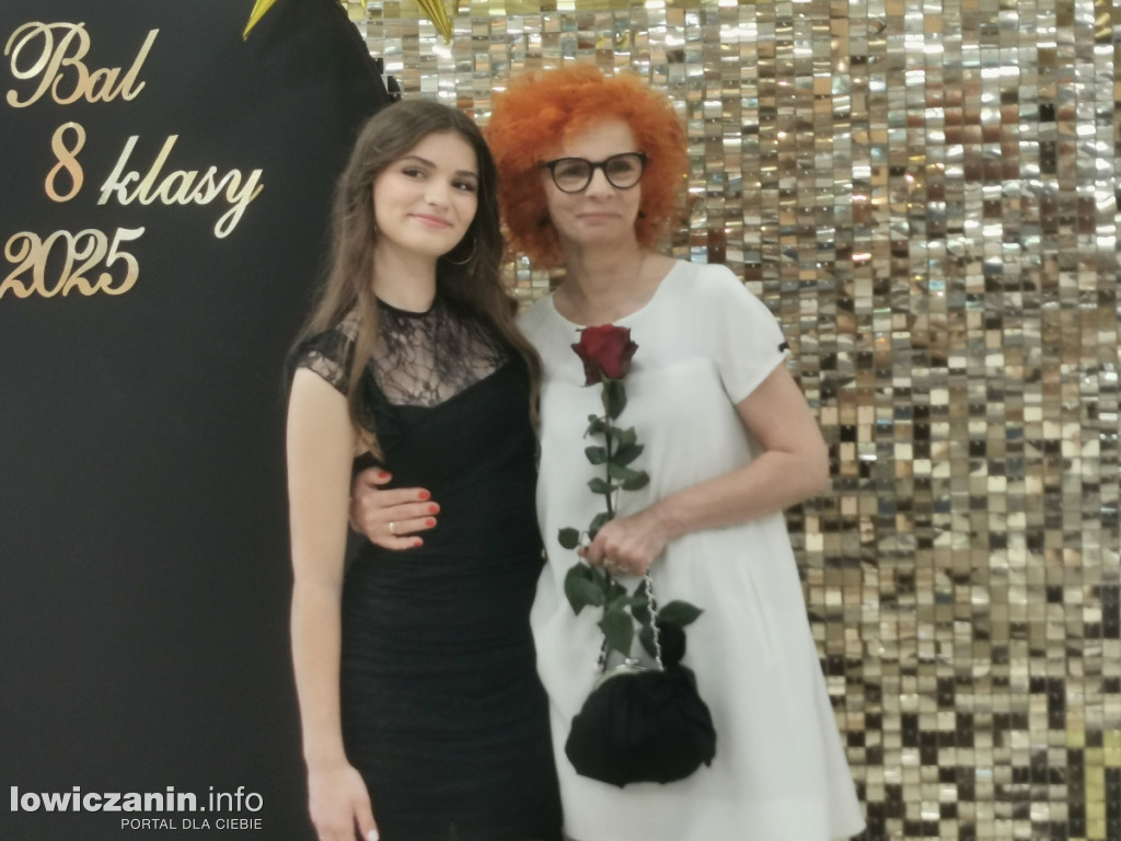 Łowicz. Bal ósmoklasistów z SP w Popowie
