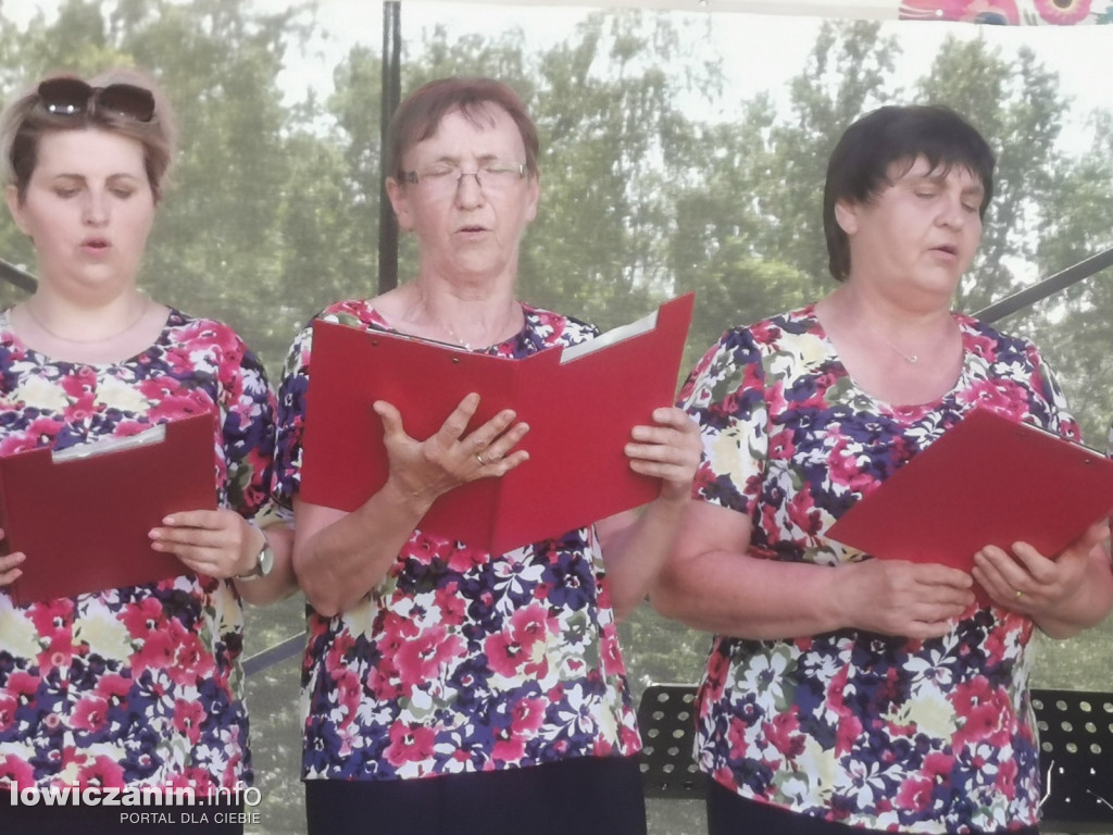 Przegląd zespołów śpiewaczych w Chąśnie