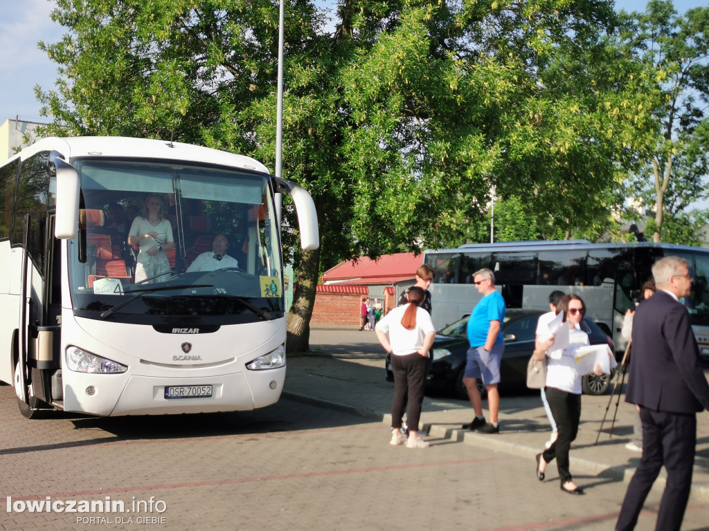 450 osób wyruszyło z Łowicza do Gniezna