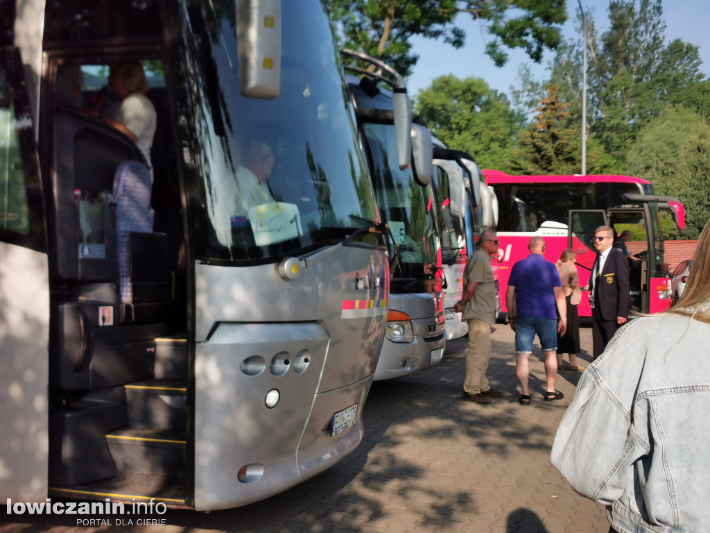 450 osób wyruszyło z Łowicza do Gniezna