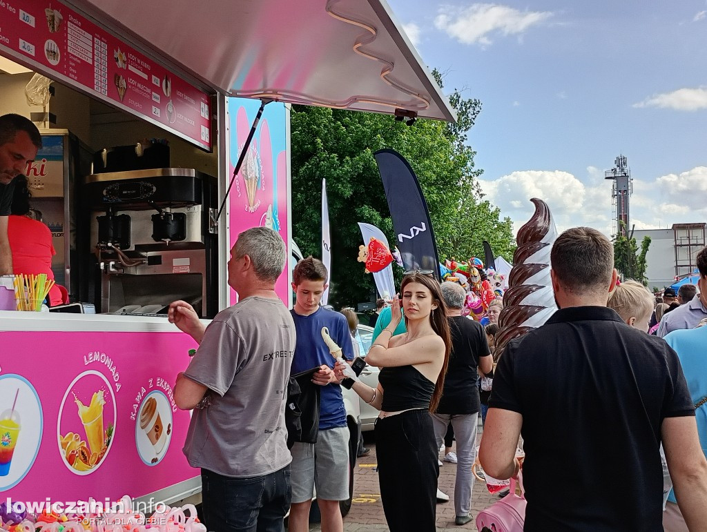 Biennale Folkloru i dużo rozrywki w Parku Błonie na Boże Ciało w Łowiczu