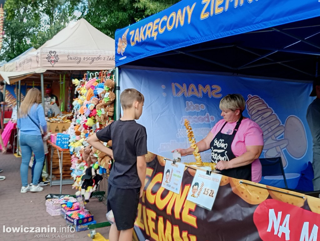 Biennale Folkloru i dużo rozrywki w Parku Błonie na Boże Ciało w Łowiczu