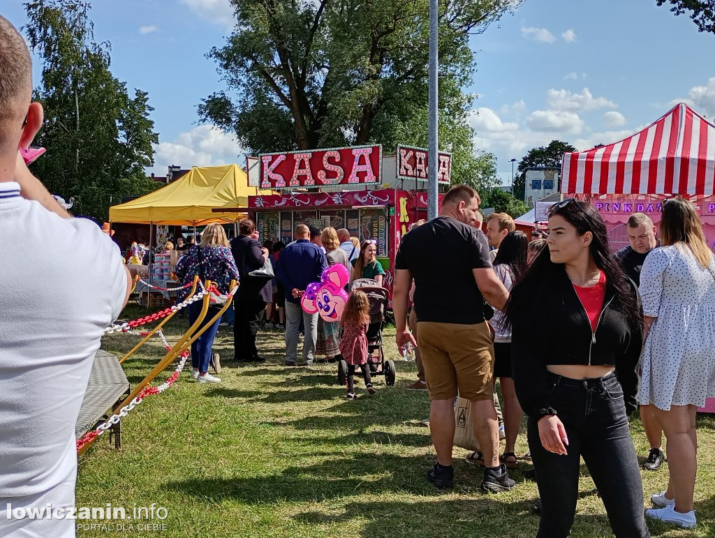 Biennale Folkloru i dużo rozrywki w Parku Błonie na Boże Ciało w Łowiczu