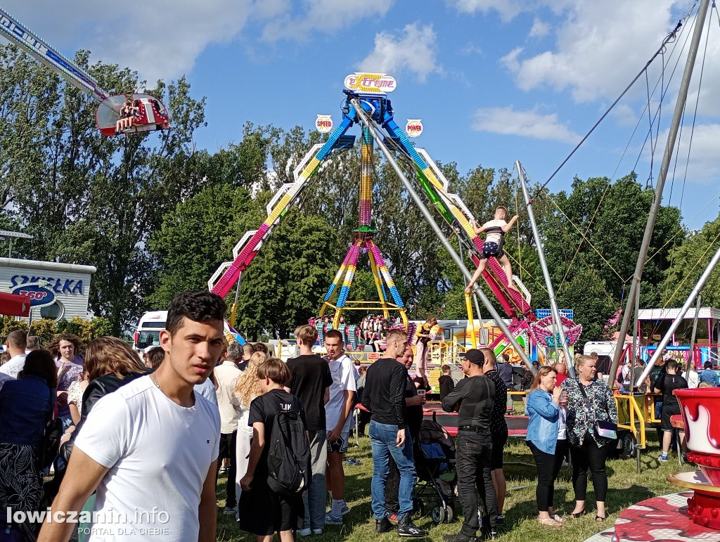 Biennale Folkloru i dużo rozrywki w Parku Błonie na Boże Ciało w Łowiczu
