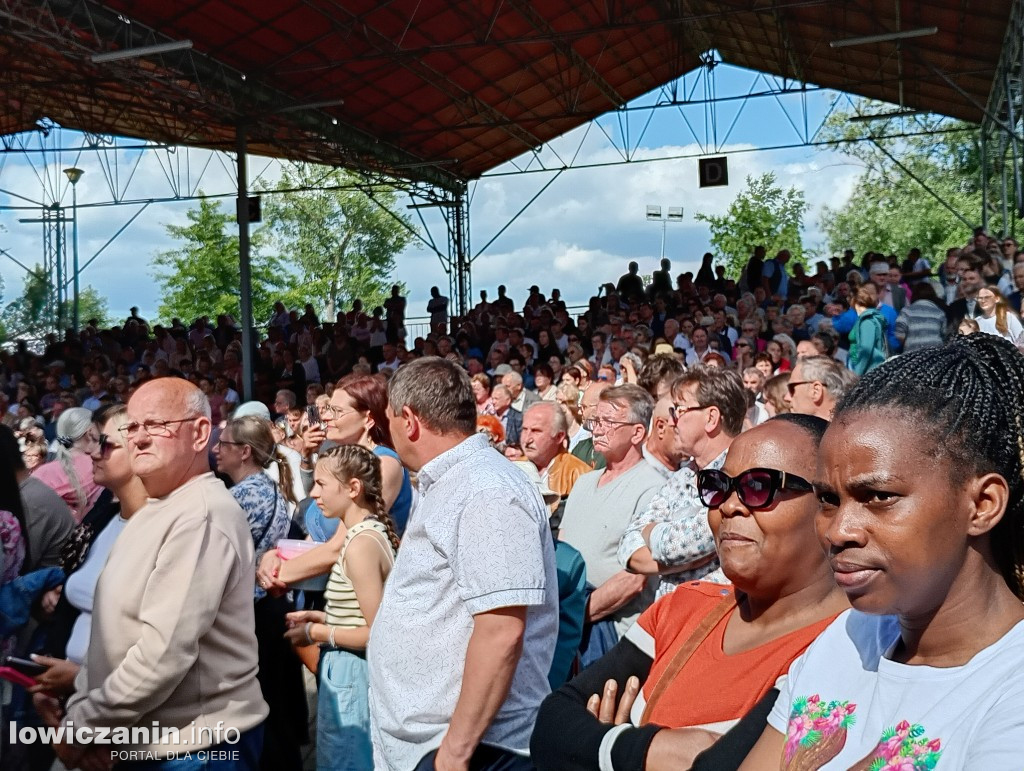Biennale Folkloru i dużo rozrywki w Parku Błonie na Boże Ciało w Łowiczu