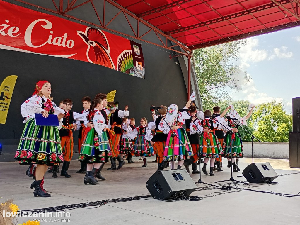 Biennale Folkloru i dużo rozrywki w Parku Błonie na Boże Ciało w Łowiczu