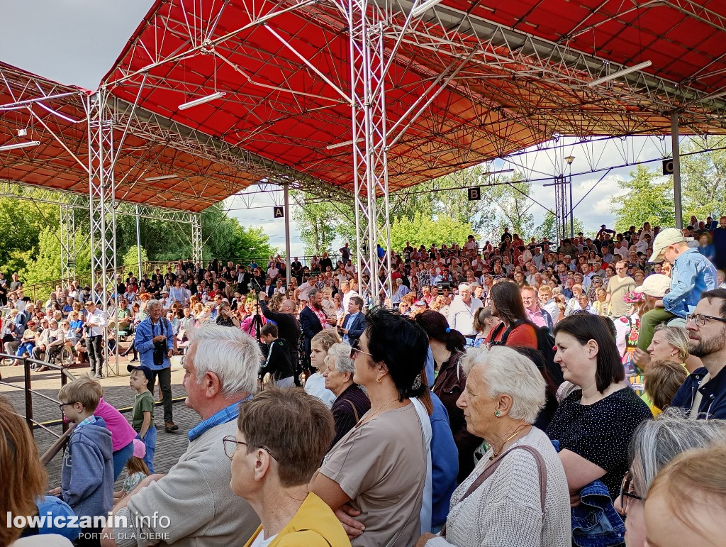 Biennale Folkloru i dużo rozrywki w Parku Błonie na Boże Ciało w Łowiczu
