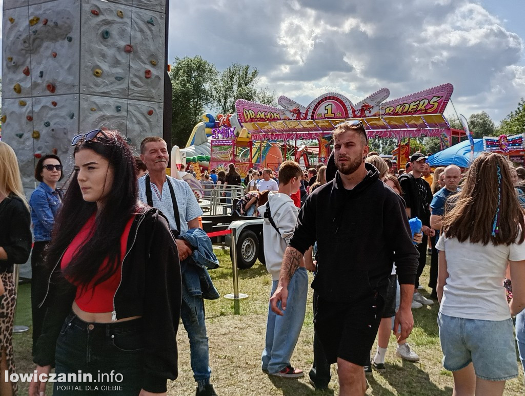 Biennale Folkloru i dużo rozrywki w Parku Błonie na Boże Ciało w Łowiczu