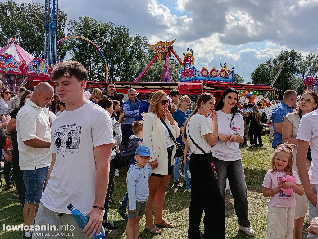Biennale Folkloru i dużo rozrywki w Parku Błonie na Boże Ciało w Łowiczu